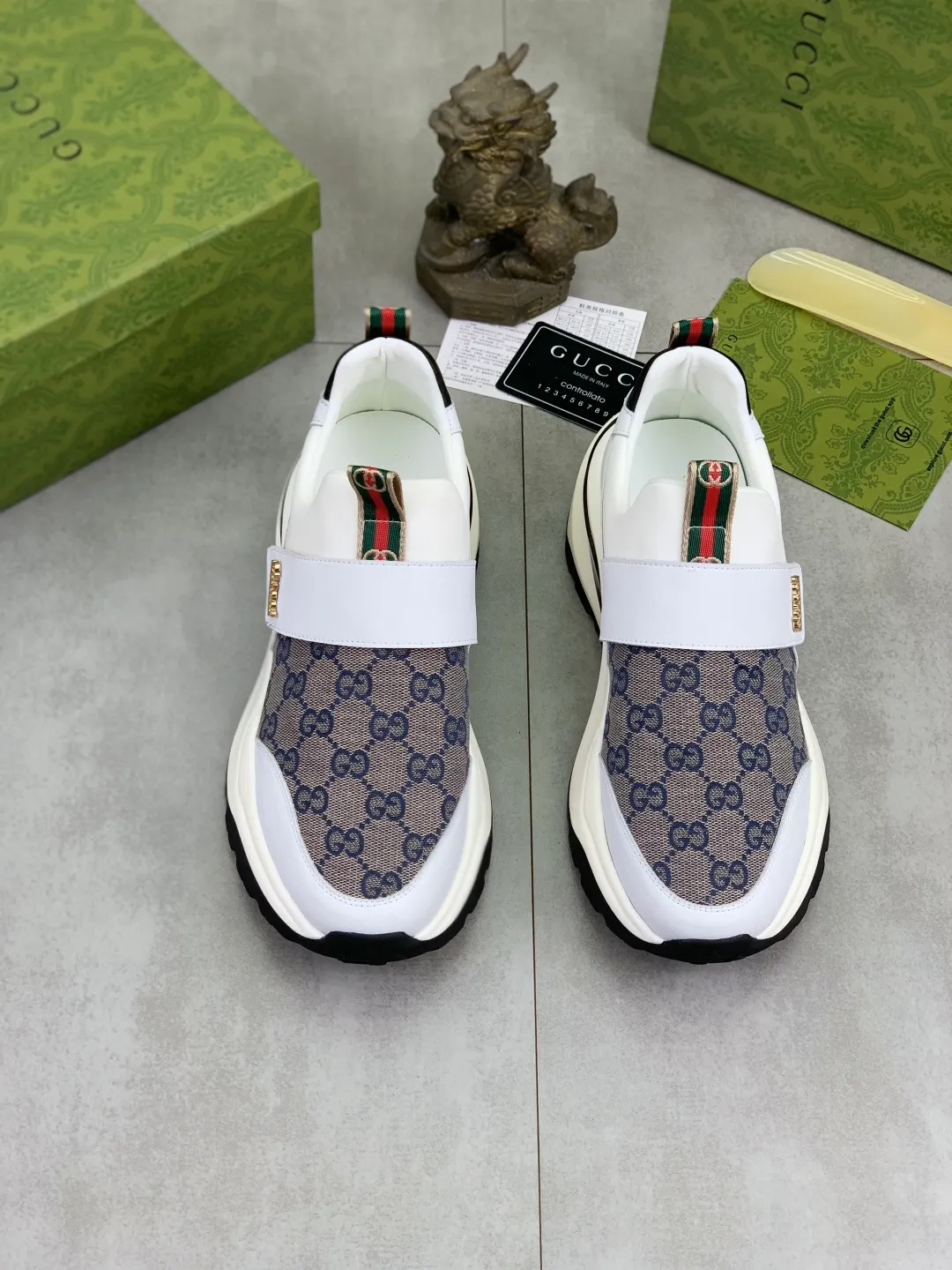 Men's Men's Shoes P440 💰[New Style] 🆘 The latest model from Gucci's official website🎁Classic casual and fashionable men's shoes👟Hot style💥The style is simple and elegant, exclusive for trendy men. Unique official website latest brand elements👑Gucci original decoration, fashionable and generous, the fabric is made of original soft calfskin➕Comfortable soft sheepskin lining ✅The official website specifies wear-resistant foam outsole_full of elasticity, classic model taken in real life🎬Color: 3️⃣colors available😍Number: 38-44